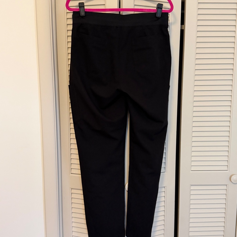 Black Mandala Scrub set - Picture 4 of 4